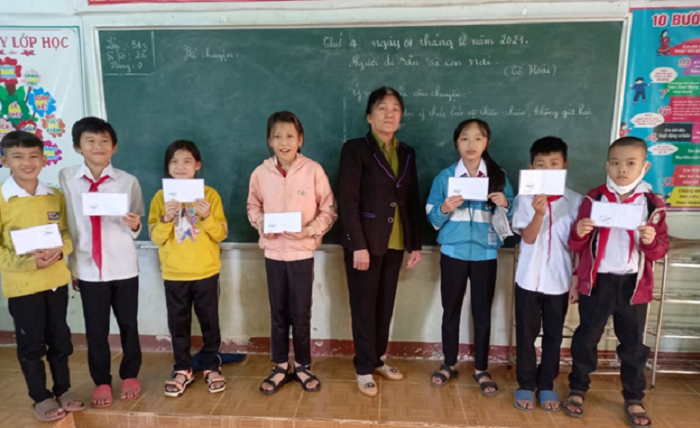 Xã Cư Mốt đẩy mạnh phong trào khuyến học, khuyến tài
